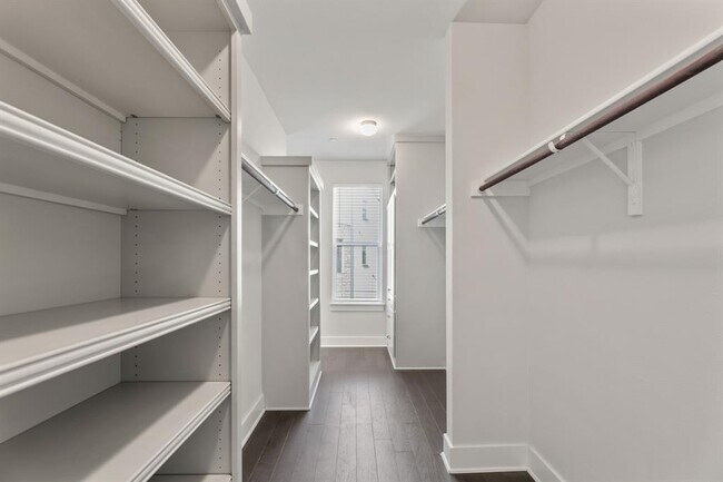 Building Photo - 4021 Manifest Ln