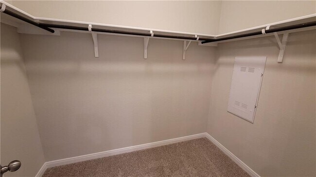 Building Photo - 6406 Kildare Dr