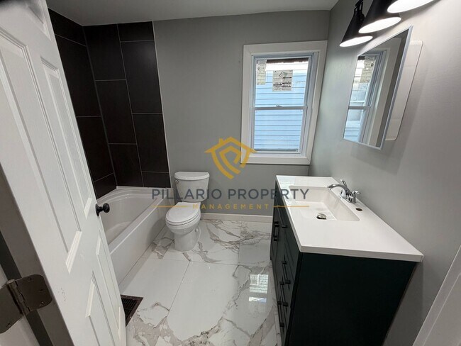 Building Photo - **MOVE IN SPECIAL - Fully Renovated 2-Bedroom Home Near Christian Park Available NOW!