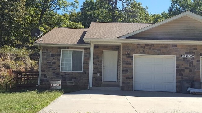 Building Photo - Available November 27th!!