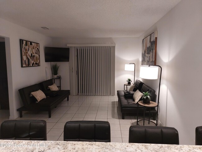 Building Photo - 2989 Sir Hamilton Cir