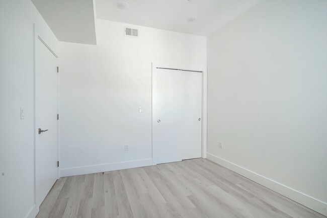 Building Photo - 2644 Coral St