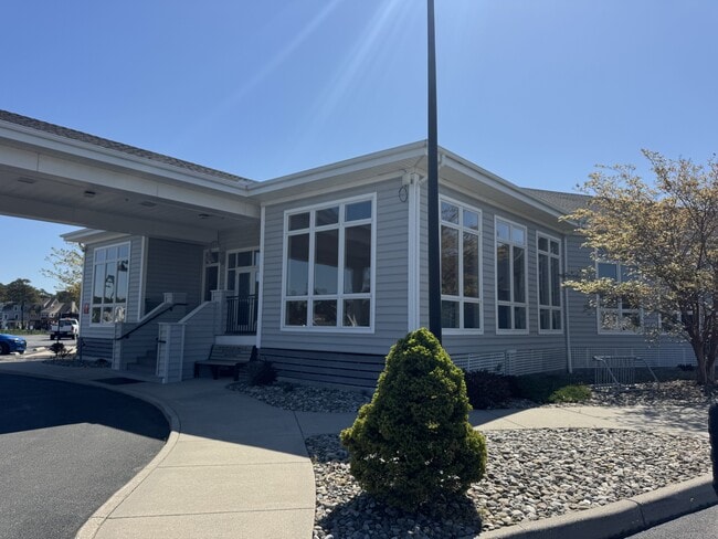 Building Photo - 4155 Captains Corridor