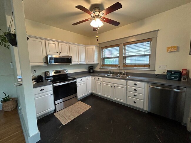 Building Photo - 2 Bed Beechmont Bungalow