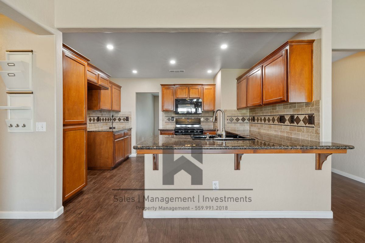 Building Photo - 2756 Sauvignon St
