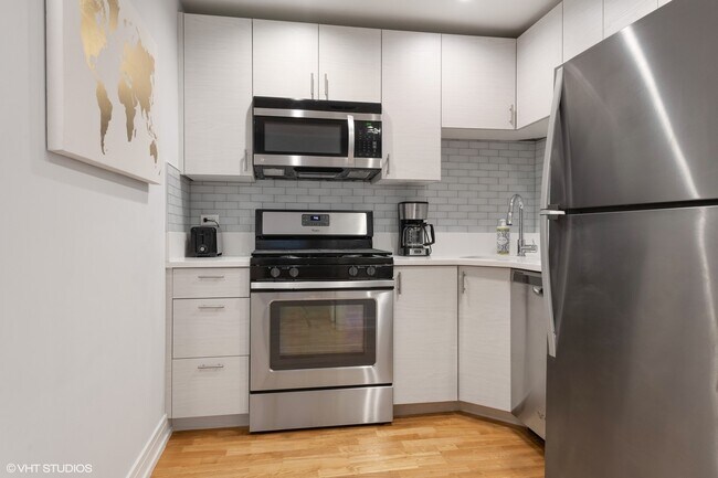 Building Photo - 3121 N Monticello Ave