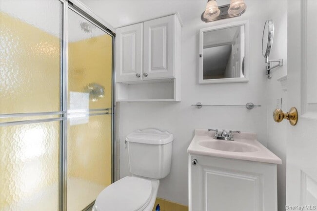 Building Photo - 20 Alex Ln