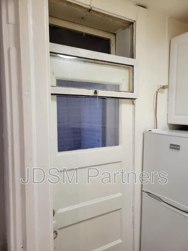 Building Photo - 1550 Lafayette St