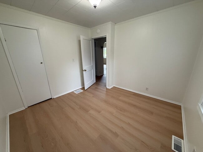 Building Photo - 700 N Kettner Dr