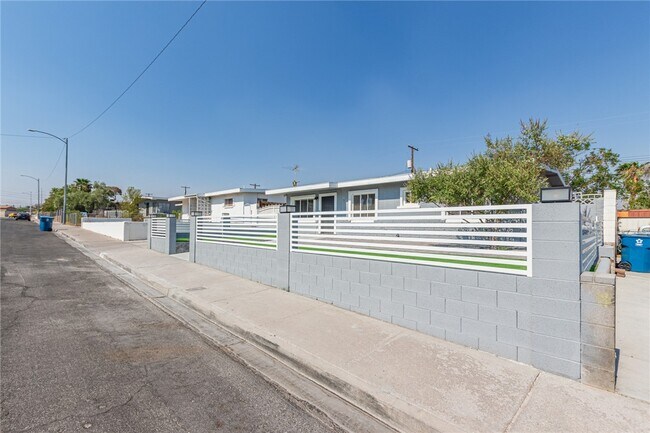 Building Photo - 1028 Nassau Dr
