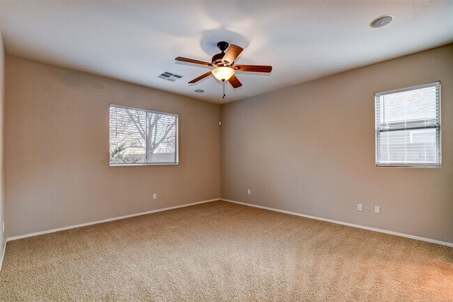 Building Photo - 4 bedroom 2 bath home in Highlands Ranch neighborhood in Chino Valley