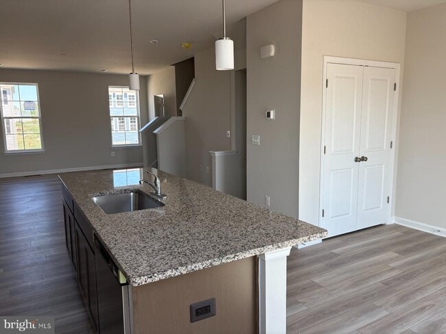 Building Photo - 398 Seeback Dr