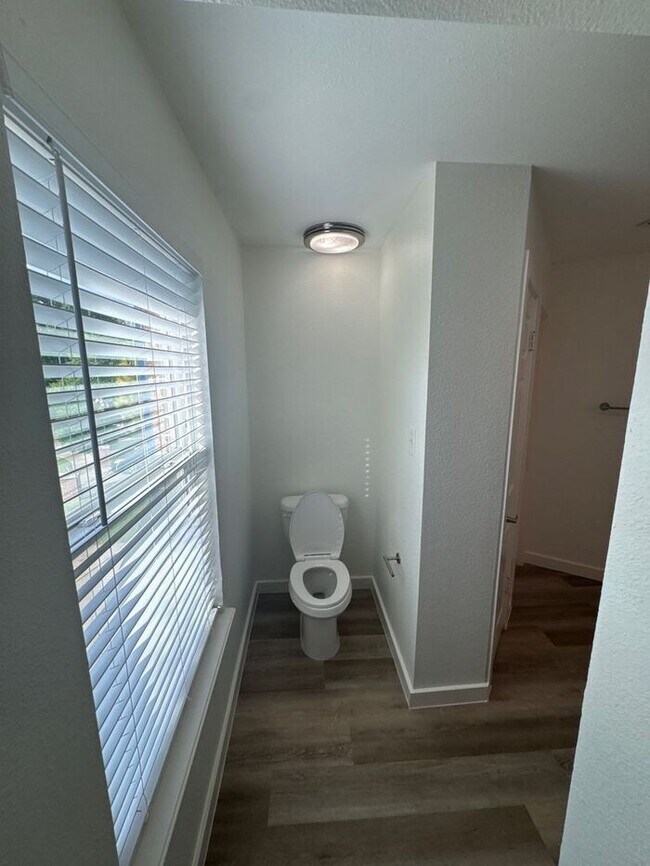 Building Photo - Beautiful Two-Story Leander Home with Dual...