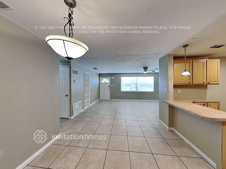 Building Photo - 3581 Lalani Blvd