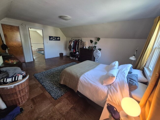 Building Photo - Cute 3 Bed House in a Great Location