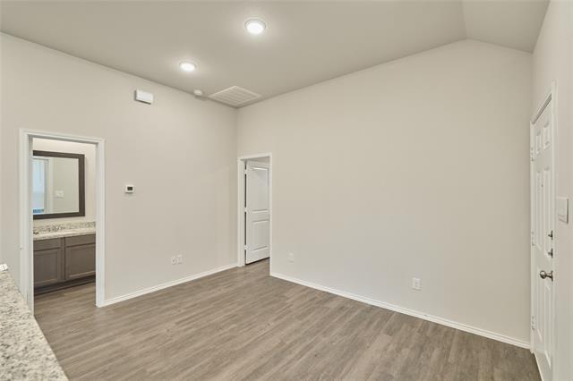 Building Photo - 9992 Calendar St