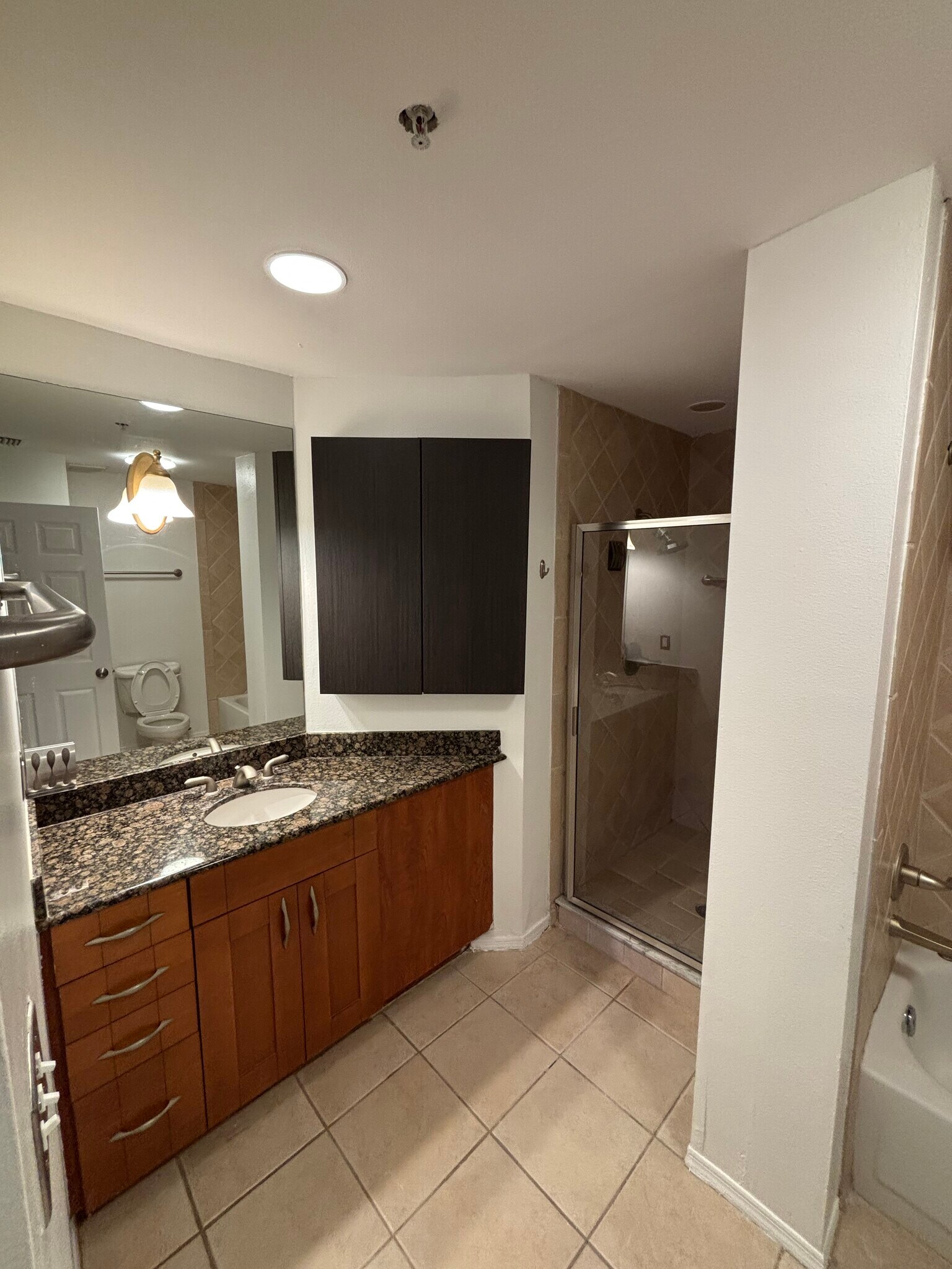 Building Photo - 2400 Feather Sound Dr