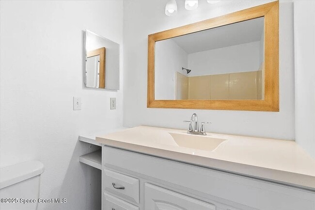 Building Photo - 935 South Patrick Dr