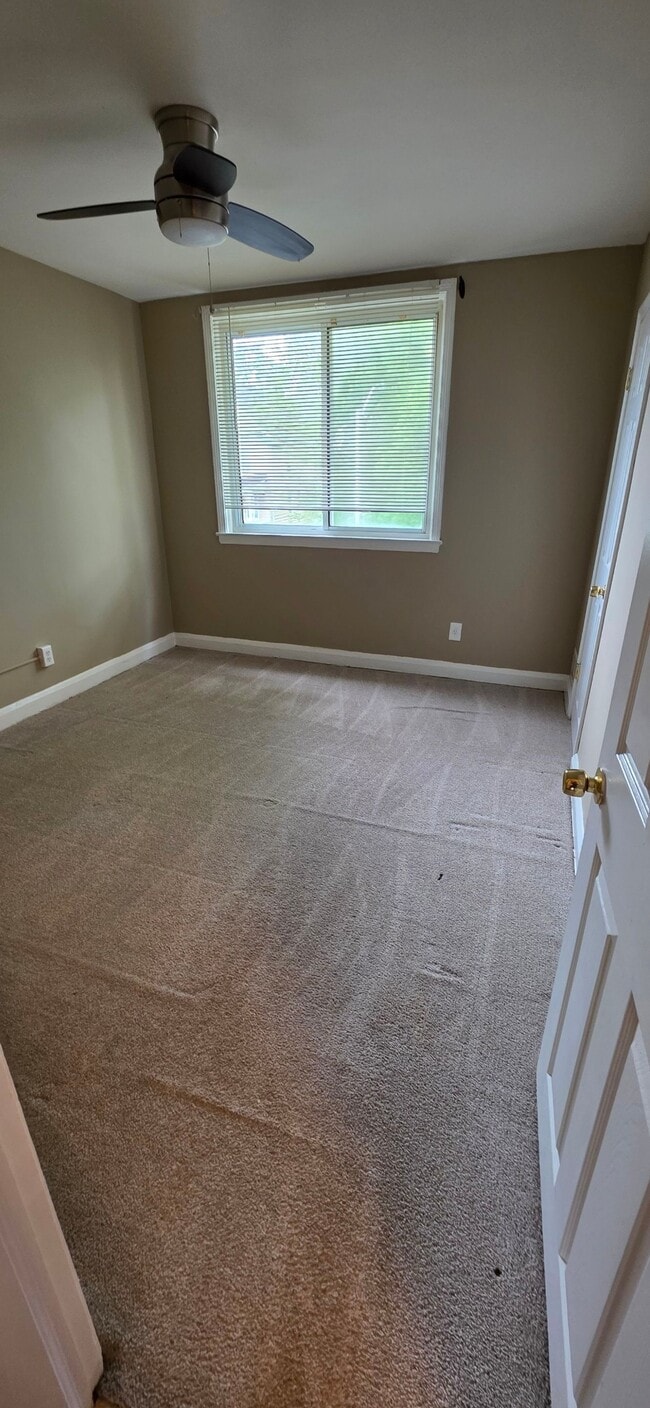 Building Photo - 2820 Edgecombe Cir S