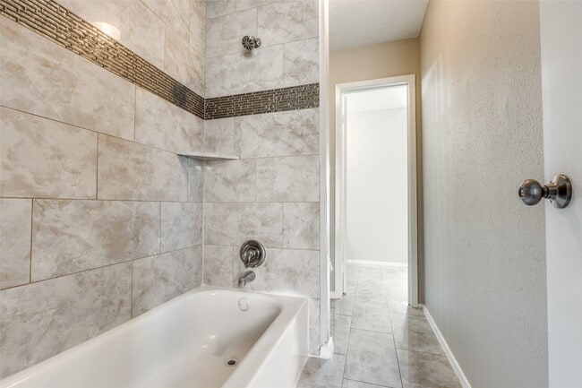 Building Photo - 1930 Avenue B