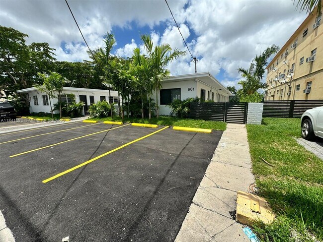 Building Photo - 671 SW 7th St
