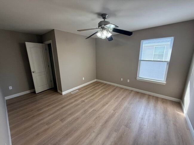 Building Photo - 7461 Arratt Ct