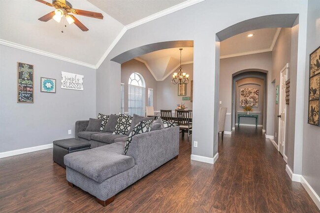 Building Photo - 3208 Ivory Pointe Dr