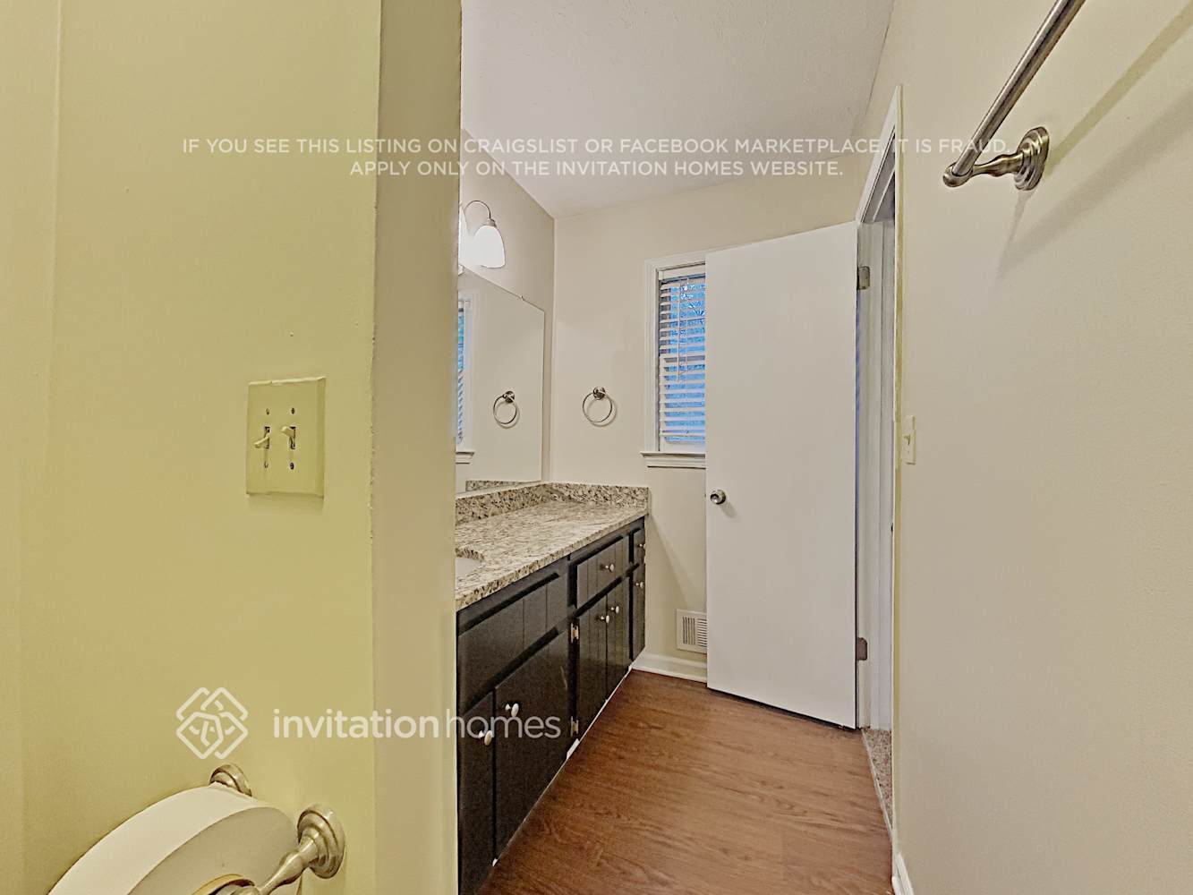 Building Photo - 3913 Plantation Dr