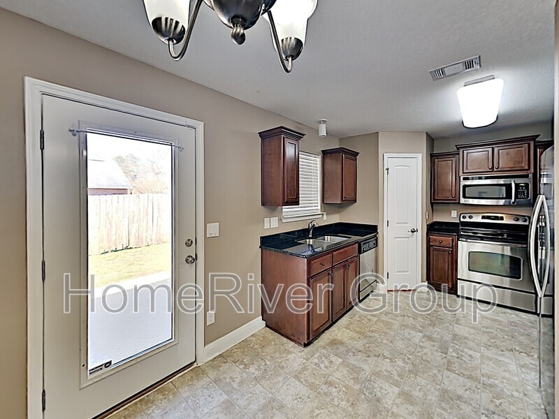 Building Photo - 8907 Hertford Cir