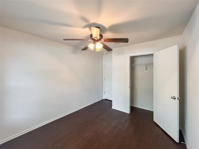 Building Photo - 232 Brandons Way