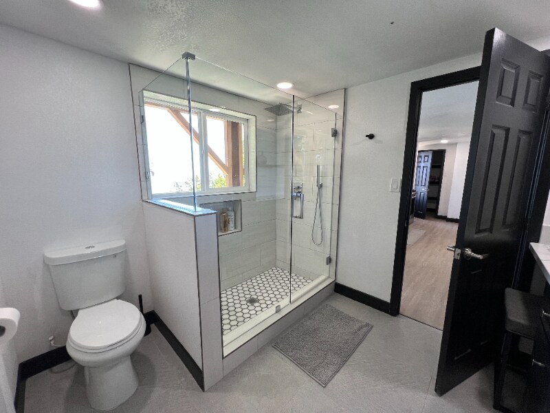 Building Photo - 1960 Willow Dr