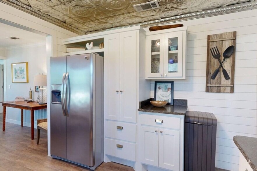 Building Photo - 5291 Dymple Ln