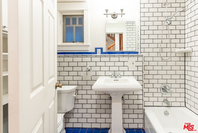 Building Photo - 2544 3rd St