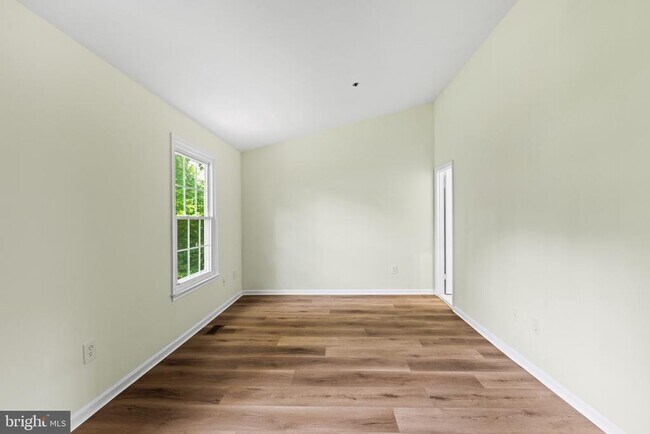 Building Photo - 2615 Chivalry Ct