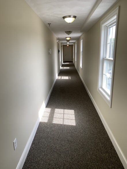 Building Photo - 1 Church St