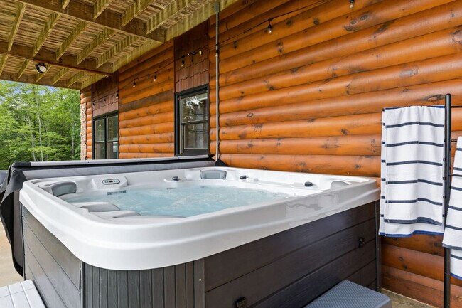 Building Photo - 181 Sugar Mountain Rd