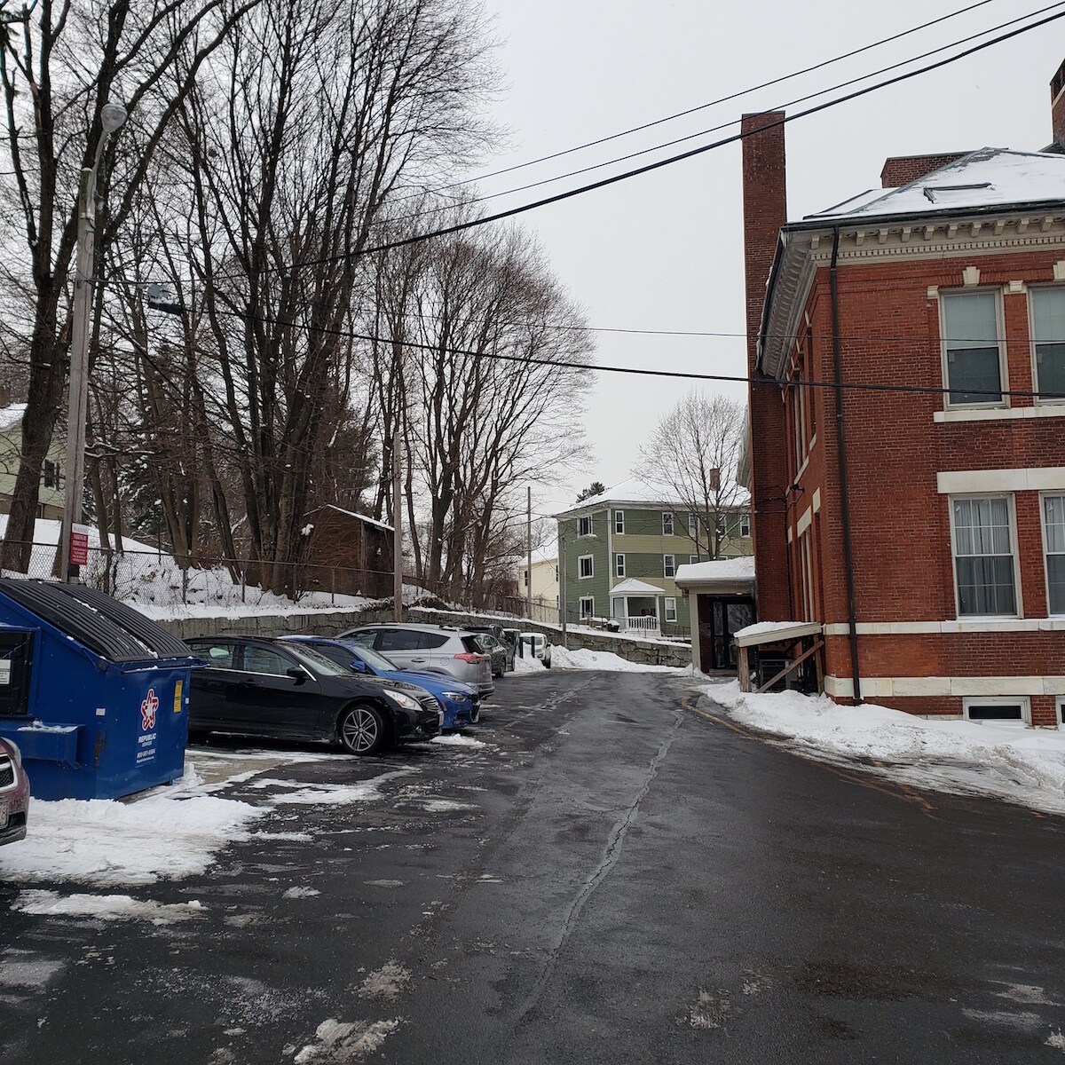 Building Photo - 926 Southbridge St