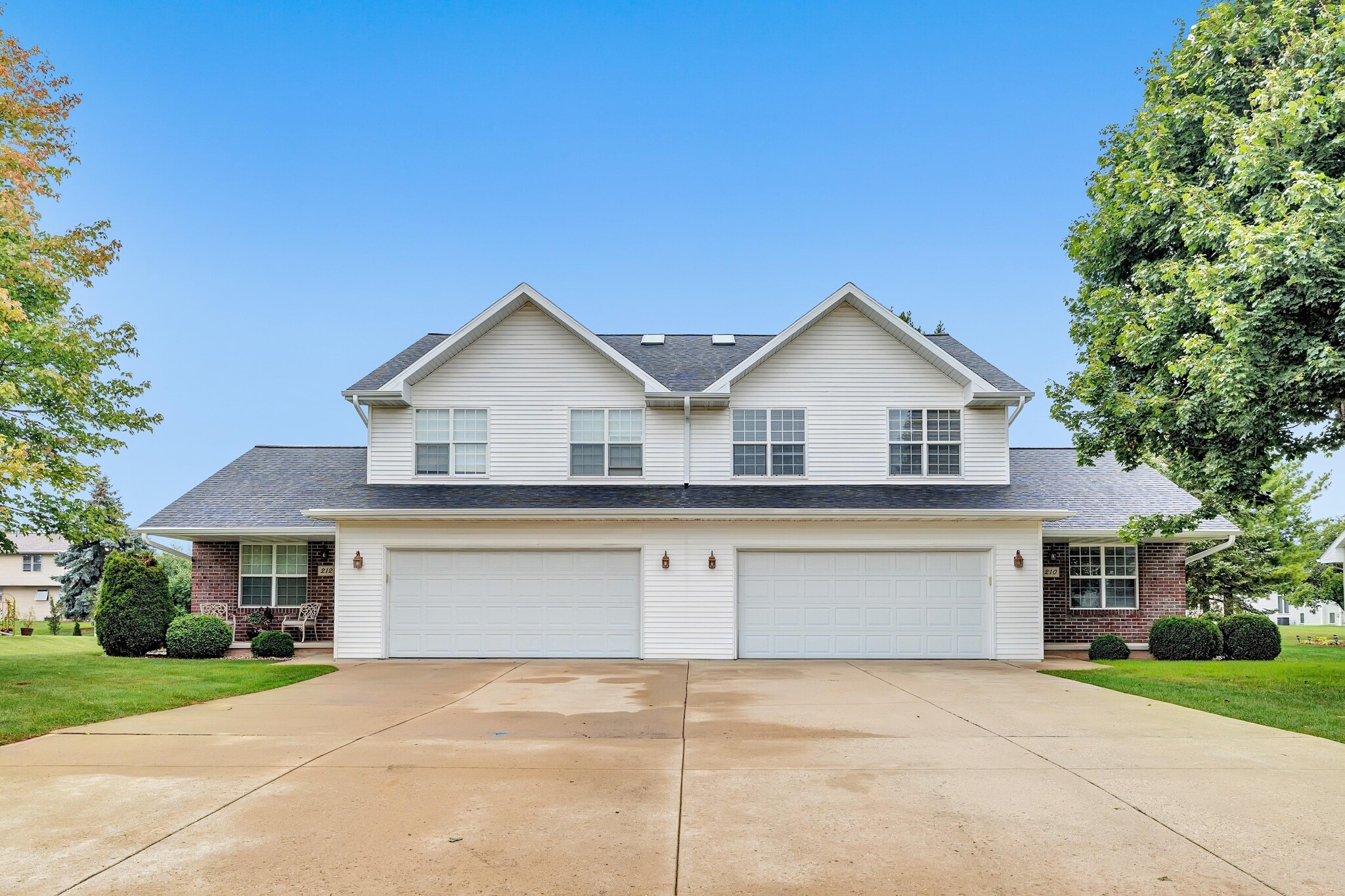 Building Photo - 212 Cavil Way
