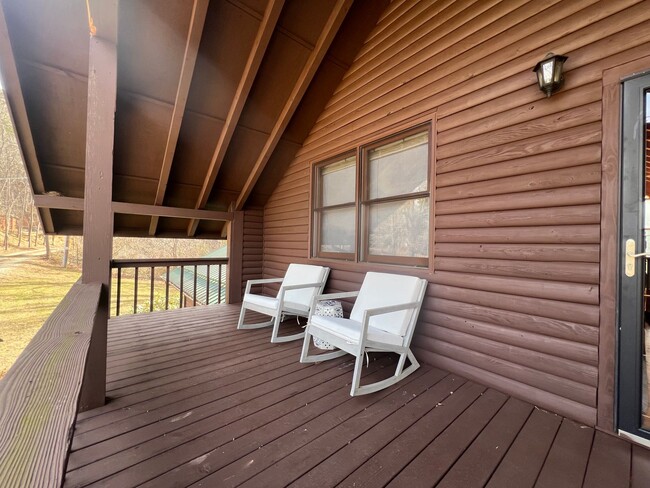 Building Photo - Best Kept Secret in Asheville