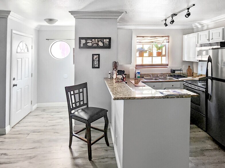 Building Photo - 4050 Pacific Harbors Dr