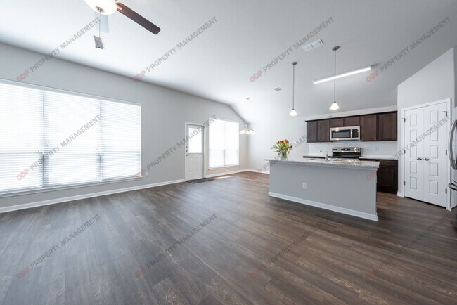 Building Photo - 7453 Mossy Rdg Ln