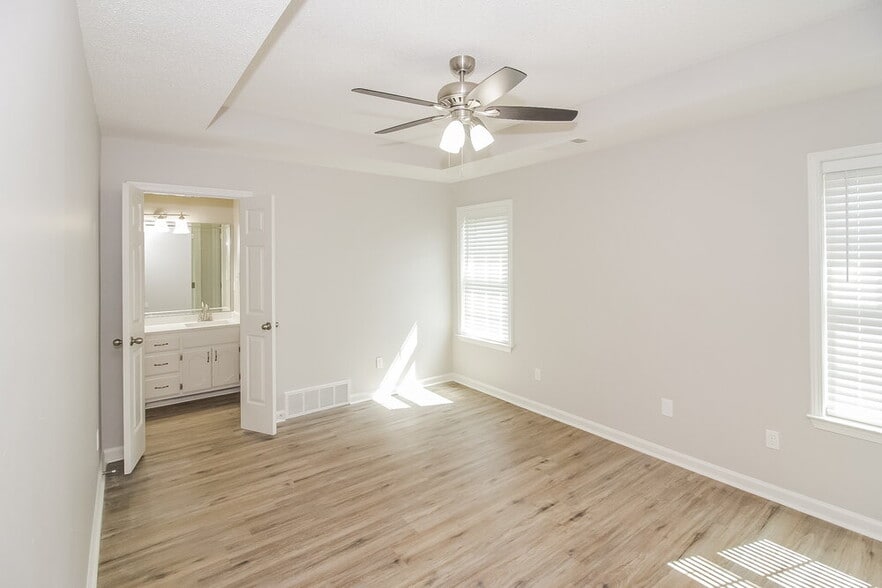 Building Photo - 990 Appling Meadow Dr