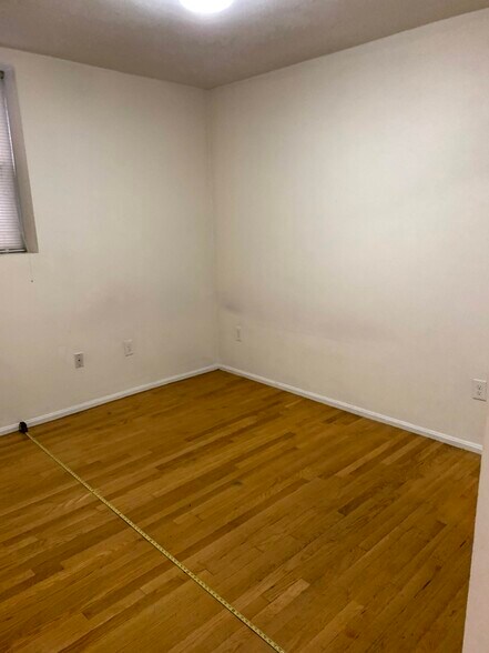 Building Photo - 58 Hemenway St