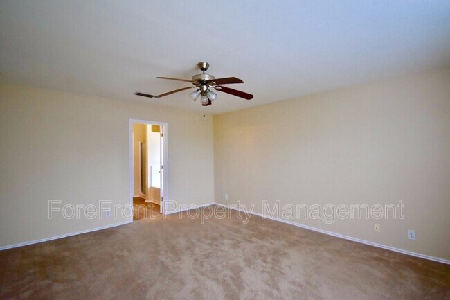 Building Photo - 10527 Cub Haven