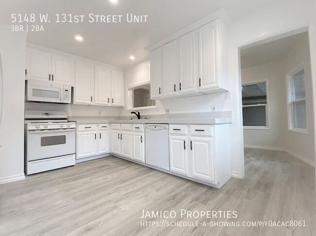 Building Photo - 5148 W 131st St