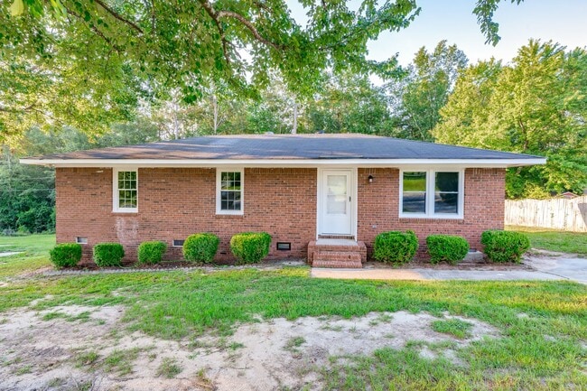 Building Photo - 216 Cross Hill Rd