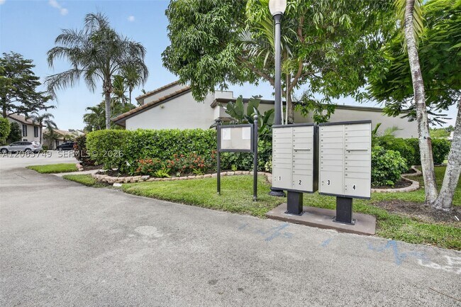 Building Photo - 958 Mockingbird Ln