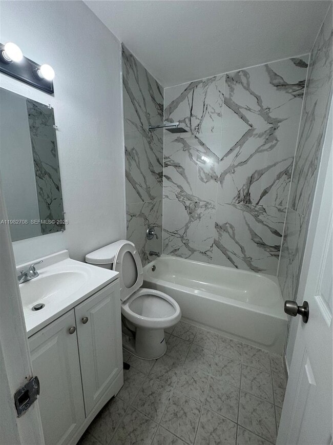 Building Photo - 5309 W 22nd Ct