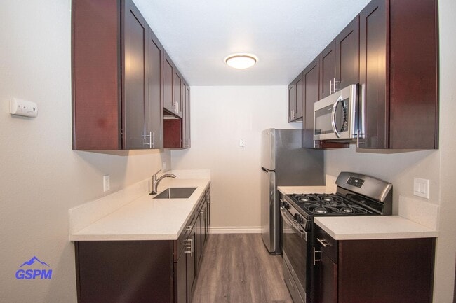 Interior Photo - 4060 Euclid North Apartments