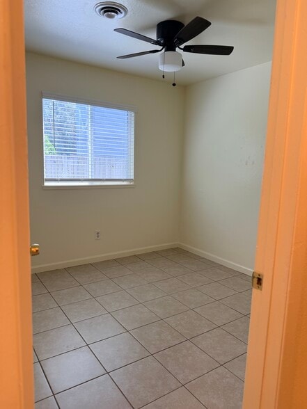 Building Photo - 1228 Payne Ct